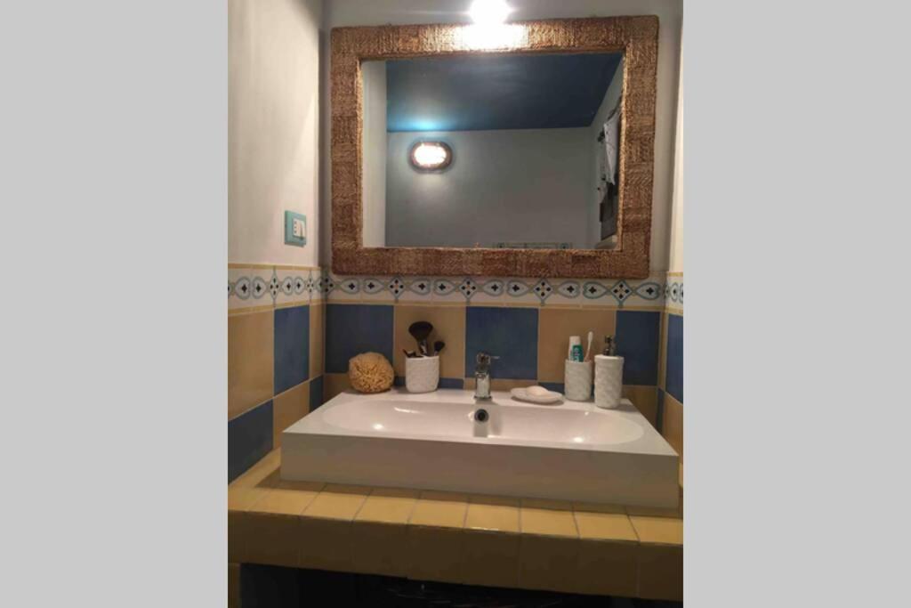 Casa Ada - Incantevole Loft In Centro ランペドゥーザ エクステリア 写真